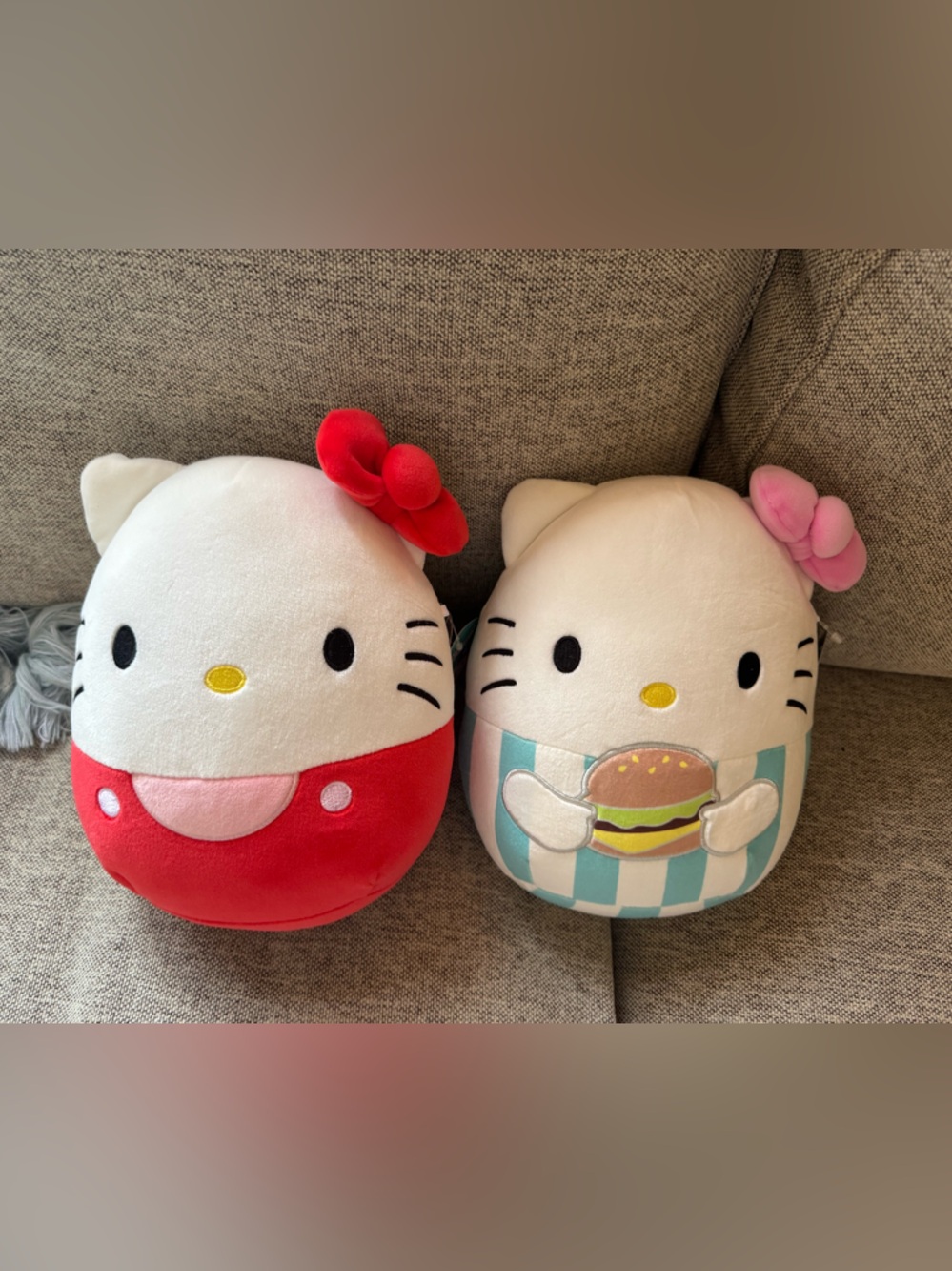 Hello Kitty Squishmallow Tag Duo - White, Red, Pink & Aqua